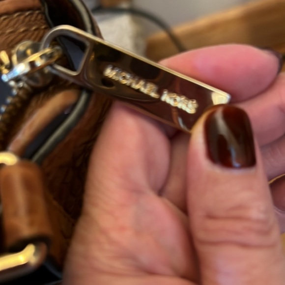 Michael Kors Denim and Crocodile Stamped Leather Bag with Crossbody Strap. 🐊 - Picture 8 of 15